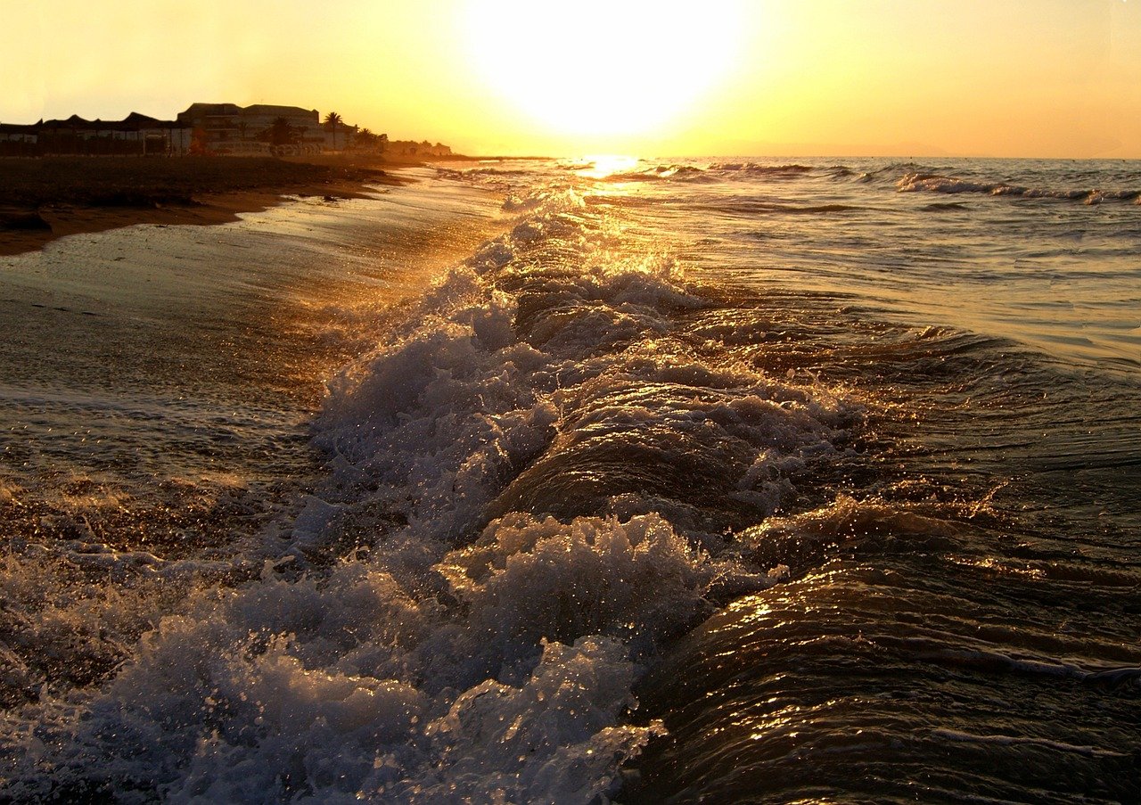 waves, sunset, sea-6027053.jpg